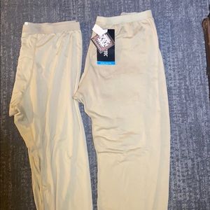 Cold weather gear.  US ARMY STANDARD ISSUE